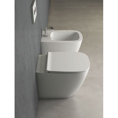 Sanitari Genesis filomuro scarico traslato senza brida cm. 50x36 (1/4)