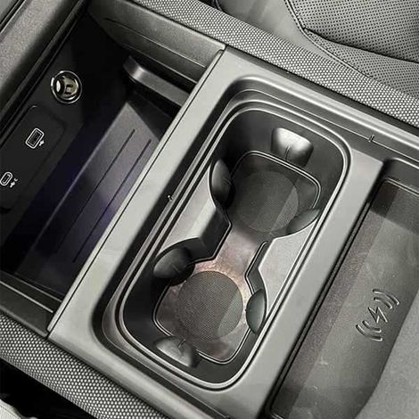 Suitable for 2020-2024 Land Rover Defender center console cup holders (TPE) (1/4)