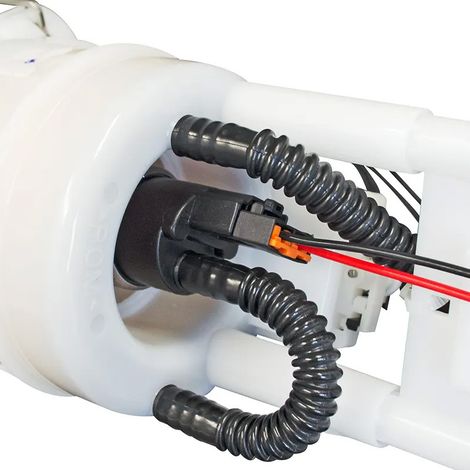 The reference numbers 17040-JR50A, 17040-JR40D, 1083062 and 17040JR50A are suitable for Nissan Navara vehicles.