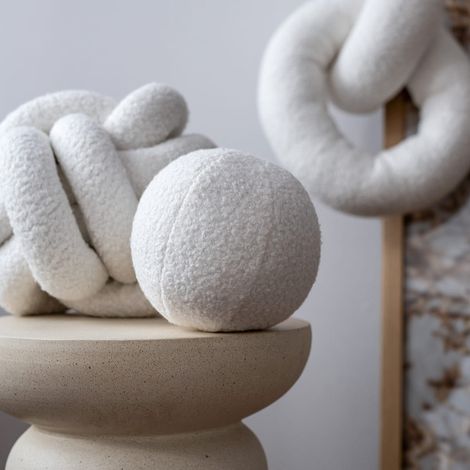 Cuscino SOFT LOOP piccola pallina bianca (1/5)