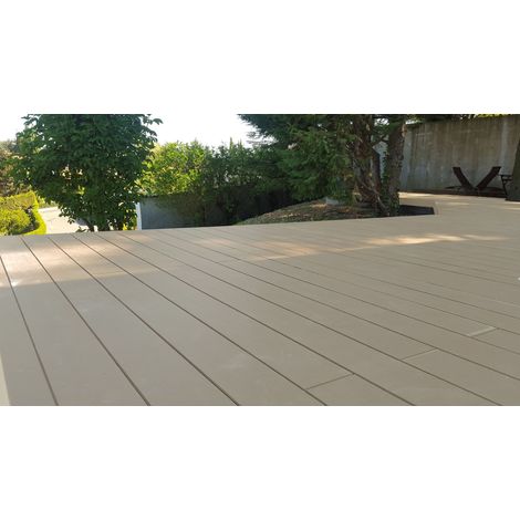 Green Outside – Kit complet terrasse composite beige 20 m² – 52 lames 260x14.6cm – Résistant aux UV et aux intempéries – Installation facile et sans échardes (1/5)