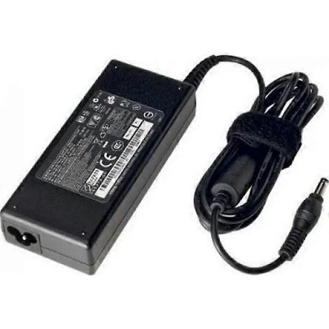 Compatible avec un adaptateur 90 W 19 V triphasé 5,5 PHI (1/3)
