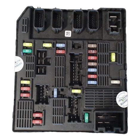 Boite A Fusibles RENAULT Megane [PRODUIT D'OCCASION]♻️284b69009r
