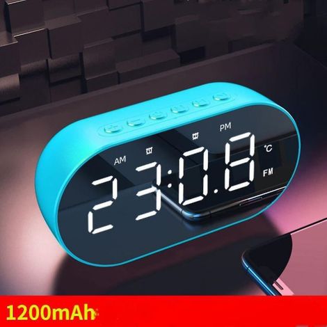 Miniatur-Radiowecker fürs Schlafzimmer mit Wecker, USB-Ladegerät, Ersatzbatterie, Nickerchen-Timer, FM-Radio und automatischem Schlaftimer.