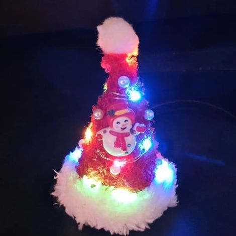 Chapeau de Noël, broche sapin de Noël, soirée cosplay, accessoire pour cheveux (1/5)
