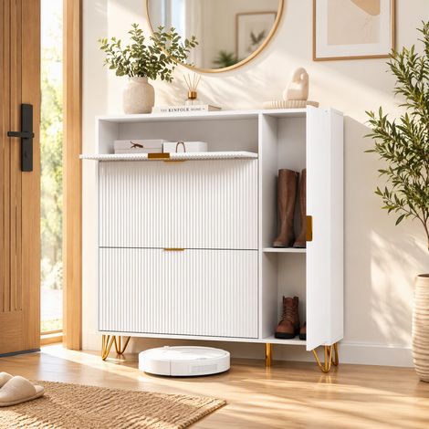 Meuble à chaussures 110 cm avec 3 portes abattantes, Rangement réglable, Design moderne blanc avec poignées dorées, Pour entrée et couloir (1/5)