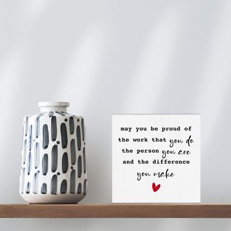 Cadeau inspirant, cadeaux de remerciement pour collègues, plaque panneau en bloc en boîte en bois, décoration de bureau, citations inspirantes, cadeau d'adieu pour patron, enseignant et médecin (1/5)