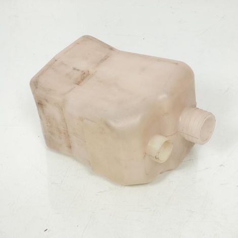 [PRODUIT D'OCCASION] Réservoir d huile origine pour scooter Peugeot 50 Ludix 2004 à (1/2)