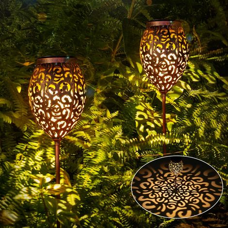 Lot de 2 lampes solaires à LED pour extérieur et jardin - En métal - Avec étanchéité IP65 - Blanc chaud - Avec piquet de terre - Pour terrasse, jardinière, balcon (1/5)