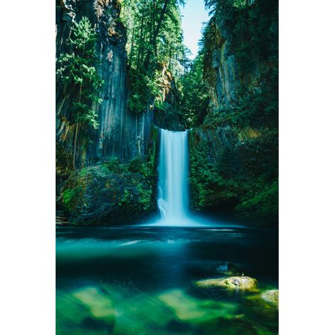 Tableau sur toile cascade verte 45x65 cm - Impression sur Toile Murale Décorative - Image imprimée en HD sur Toile - Toile sur Châssis en Bois FSC - Fabriqué en France