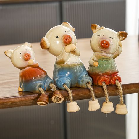 Statuette Porcelaine Cochon - Set de 3 Figurines Animales en Céramique - Décoration Intérieure Bureau Étagère Salon Chambre - 3 Pièces (1/4)