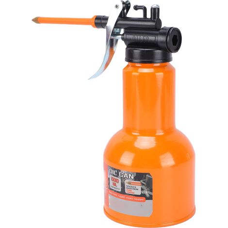 Pompa manuale ad alta pressione da 500 ml con ugello dritto, per la manutenzione di auto, moto e macchinari industriali. (1/5)