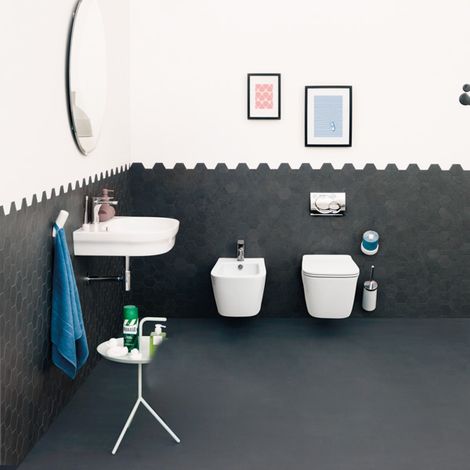 Sanitari A16 sospesi senza brida cm. 52x36 con sedile slim soft (1/3)