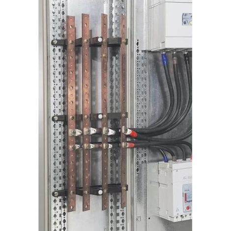 Legrand – Support xl3 – Jeu de barres 400A pour barres en cuivre 18x4mm – Installation sur plaque pleine – 37310