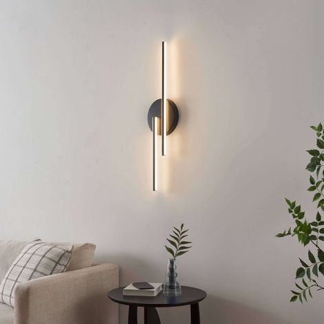 Schwarze LED-Wandleuchte mit klaren Linien 80 cm - Pia