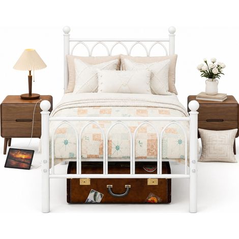 Letto in metallo 90x200 cm bianco con testiera e pediera vintage, LED e USB, HOMVRA (1/5)