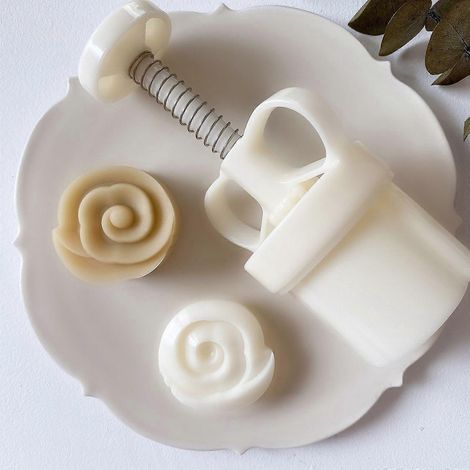 Moule à gâteau de lune en forme de nuage (50 g) - Outil de pâtisserie DIY - Accessoire de cuisine pour la Fête de la Mi-Automne (1/4)