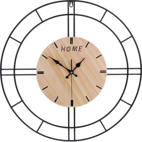 Vintage römische Metallwanduhr, 60 cm, hängt an der Dachbodenwand