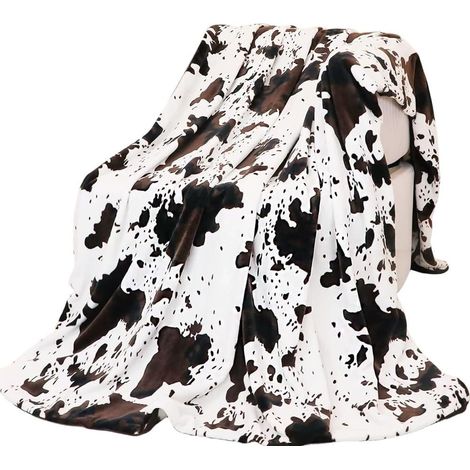 Premium polyester flannel blanket with an attractive pattern, ideal for office air conditioning and outdoor activities soft and warm for relaxing and travel. (1/5)