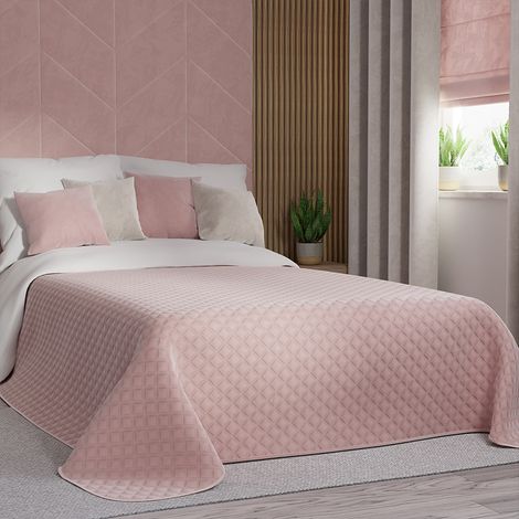 VELVI Tagesdecke 220x240cm - zartes Rosa mit geometrischem Muster