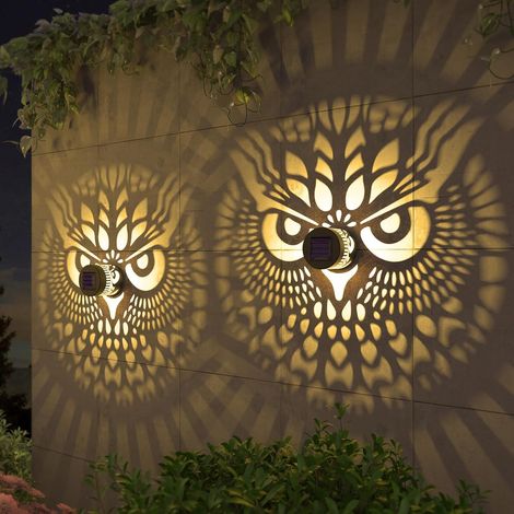 Lot de 2 lampes solaires pour clôture avec motif hibou - Lampes solaires extérieures en métal étanches - Idéales pour la décoration de jardin, clôture, escaliers et terrasse (1/4)
