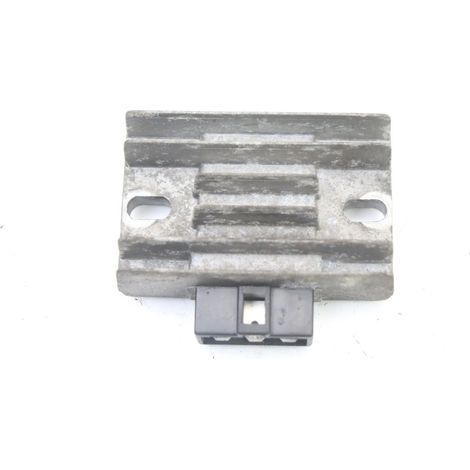 REGULATEUR CHARGE PIAGGIO VESPA GRANTURISMO 125 2003 - 2007 (1/5)