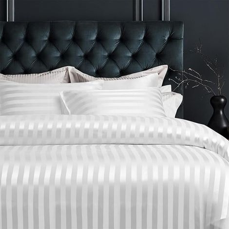 Satin Duvet Cover 220 x 240 cm, White Shiny Striped Bedding Set, Soft Satin Silky Silk Bed Linen Double Adult Bed Linen with Zip with Pillowcases 65 x 65 cm (1/3)
