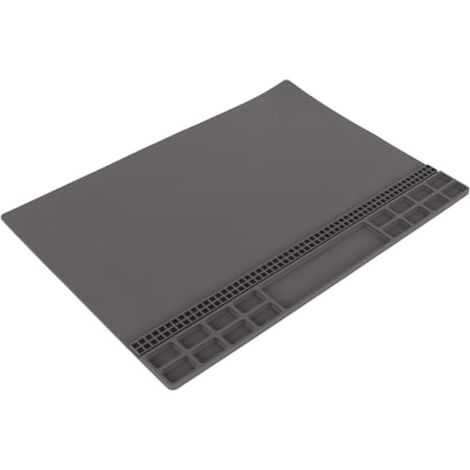 Tapis de caoutchouc antidérapant gris 25x35 cm – Coussin d'entretien pour horlogers, idéal pour la réparation et l'entretien de montres. (1/5)