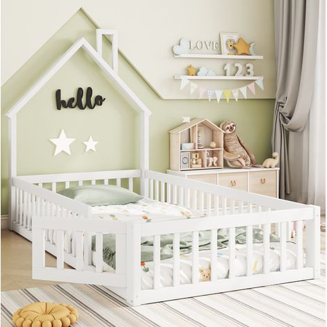 Kinderbett Hausbett 90x200 cm, weiß, aus Kiefernholz und MDF, mit Lattenrost, Sicherheitsgitter und Schornsteinform (1/5)