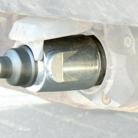 FICHE POUR REMORQUE 7 BROCHES 12V METAL (1/2)
