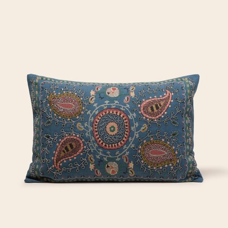 Housse de coussin en Broderie Paisley MANDANA (1/4)