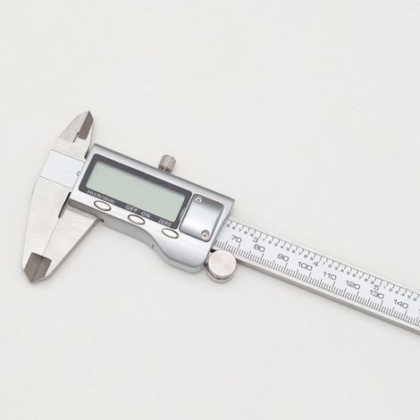 Digitaler Messschieber 0-150 mm – Edelstahl mit Digitalanzeige – Tiefen- und Durchmessermesser (1/5)