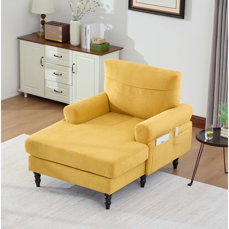 Poltrona lounge in chenille giallo senape con gambe in legno massello (1/5)
