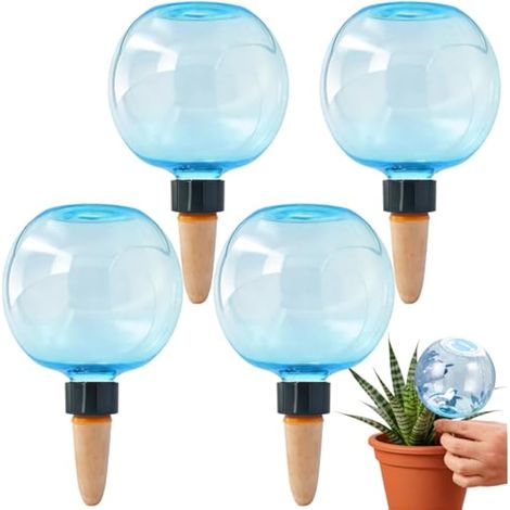 Lot de 4 Boules d’Arrosage Automatique 500 ml pour Plantes d’Intérieur, Balcon et Jardin – Bulbes Transparentes (1/5)