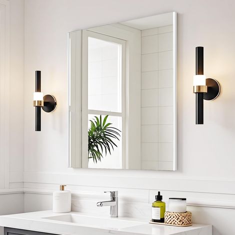 Miroir de salle de bain, rectangulaire, 60 x 80 cm, anti-buée, avec nano-revêtement et fixation magnétique, miroir de salle de bain sans cadre, pour salle de bain, toilettes d'invités, chambre (1/5)