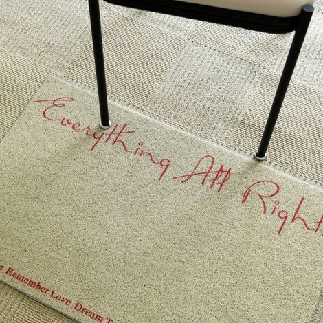 【Tapis d'entrée】 En PVC résistant avec design en mesh, antidérapant et imperméable, adaptable pour usage indoor et outdoor, idéal pour scrapage de semelles. (1/3)
