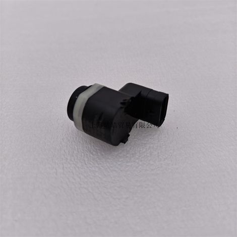 3TD919275A est un capteur radar de recul pour Volkswagen, Skoda Superb, Octavia et Audi A4L/A6L. (1/4)