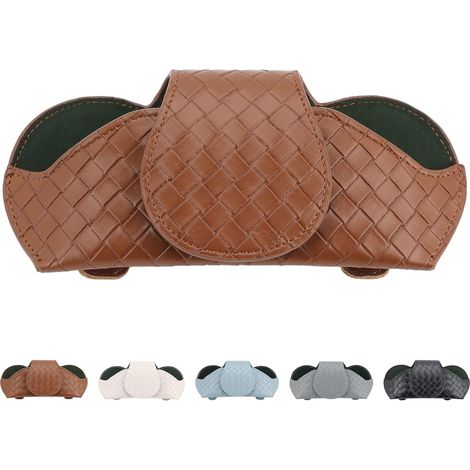 Custodia per occhiali da sole in pelle con clip per aletta parasole per auto, accessorio per aletta parasole per interni auto compatibile con tutti i modelli di auto (marrone)