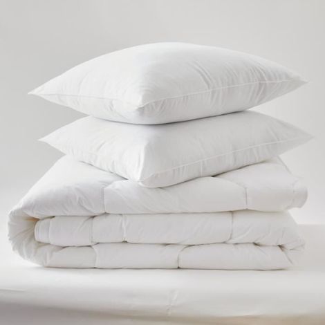 Pack Couette Blanrêve très chaude 240 x 220 + 2 Oreillers 60 x 60 Polycoton "Confort" traité Anti Acarien Soft & care (1/4)