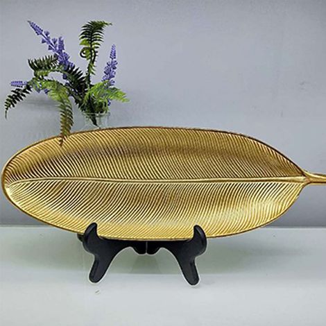 Assiette à fruits dorée en forme de feuille, aspect brossé, en carton compact, idéale pour servir dessert et dessert à la maison. (1/5)