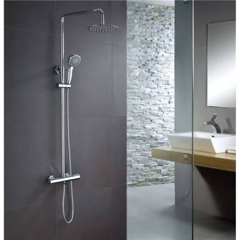 Columna de ducha con grifo termostático de diseño moderno con un acabado cromado Londres de Imex (1/5)