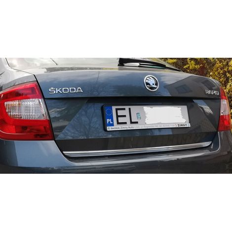 Skoda Rapid Liftback Berline - garniture chromée pour le hayon (1/5)
