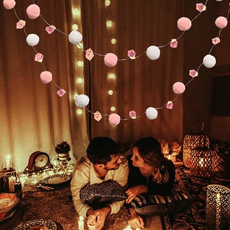Guirlande Lumineuse Sans Fil - 82,67 Pouces - Boules Roses Et Perles Acryliques - 18 Pompons + 18 Perles - Pour Décoration Chambre Mariage Fête (1/5)