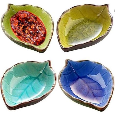 Set aus 4 Mini Keramikuntertassen, kleinen Snacktellern, blattförmig, handgefertigte Saucenschalen (1/5)