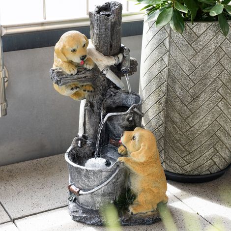 Hundewelpen Milo und Buddy Solarbrunnen für draussen LED-Licht Akku H49cm 101382