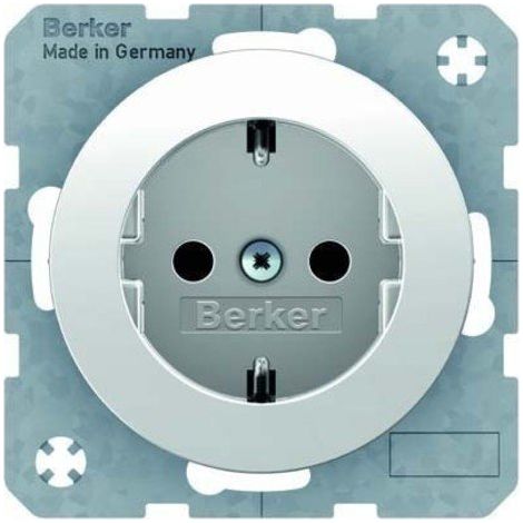 Hager 47232089 toma de corriente Tipo F Blanco