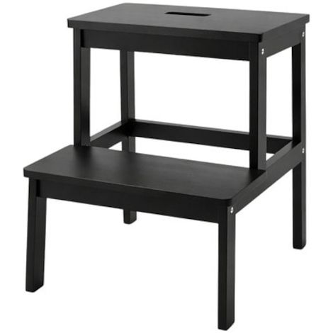 Tabouret en bambou avec marchepied KROK, hauteur 46 cm, noir (1/5)