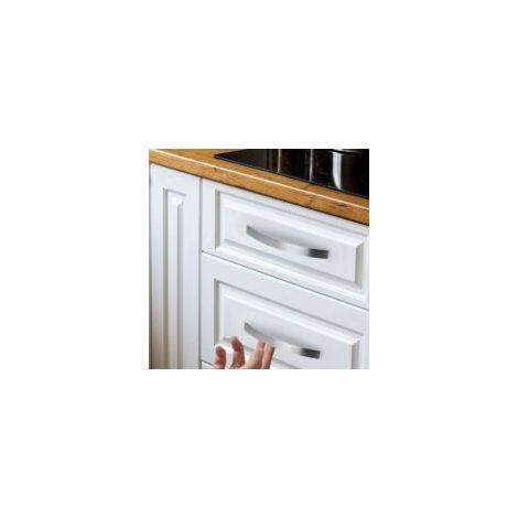 Offre spéciale Lot de 16 poignées de porte de placard de cuisine chromées ou en nickel brossé, en acier inoxydable, entraxe de 96 mm, par DEBUNS. (1/4)