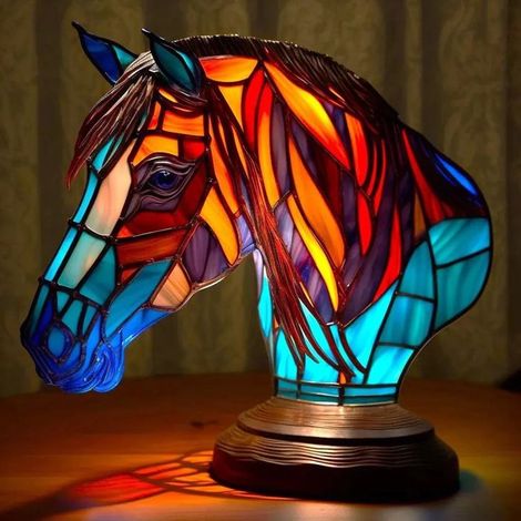 Tête de cheval Taille : 17 cm Modèle avec interrupteur USB indépendant - Ornement en résine avec veilleuse LED, statuette animal