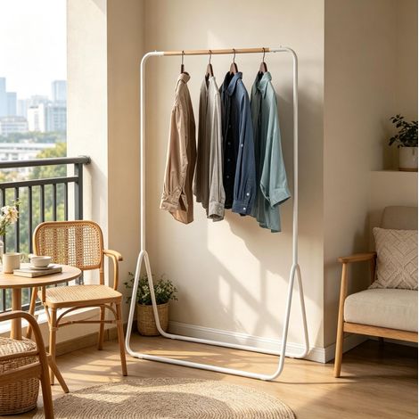 Appendiabiti 80x47x146 cm bianco in metallo con barra superiore e design salvaspazio (1/5)